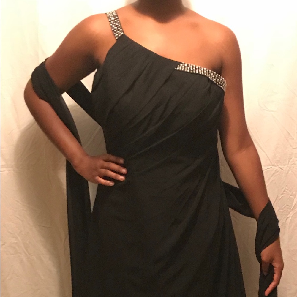 Black One Shoulder Formal Dress-Size 12
